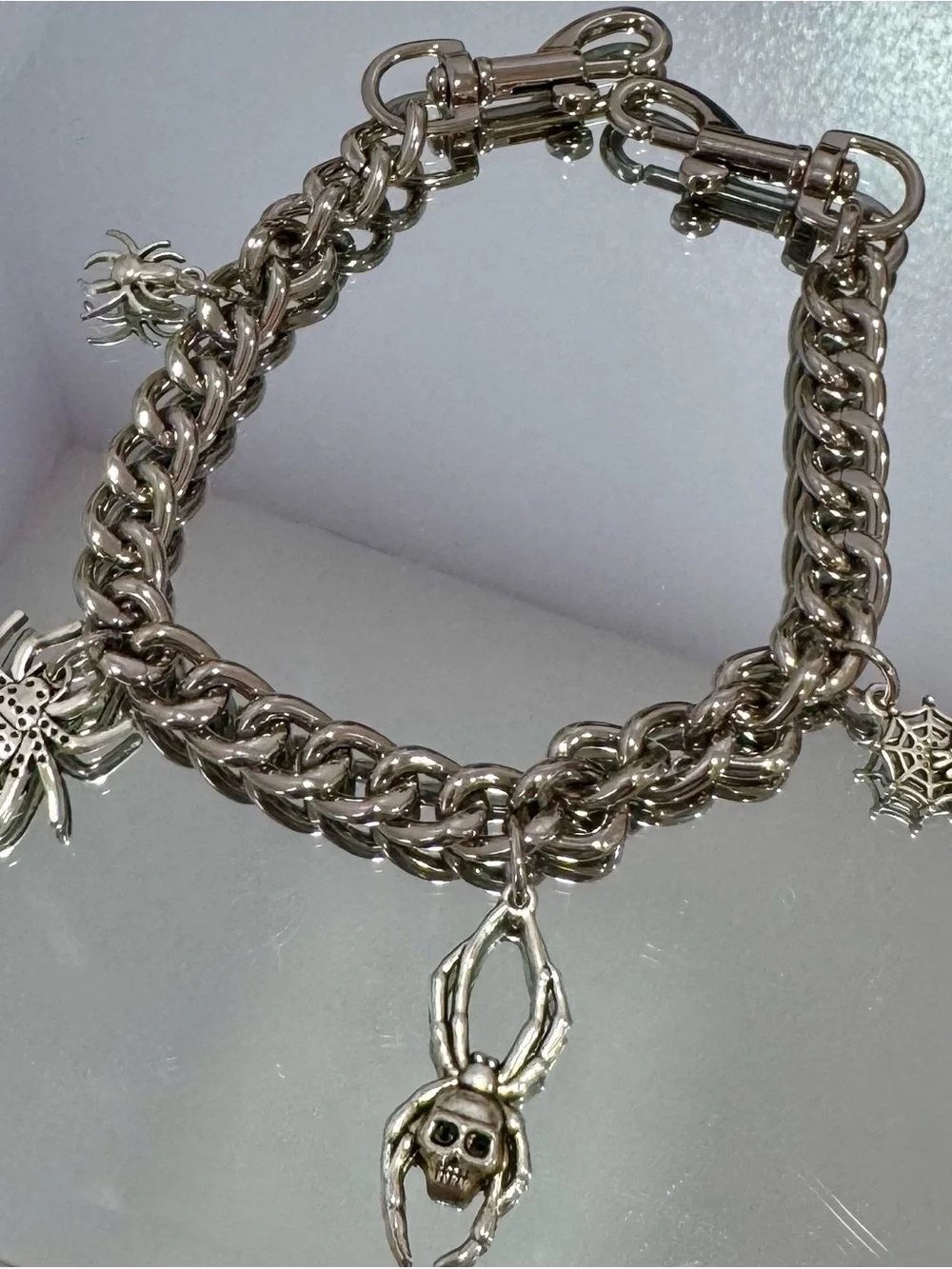 New Silver Spider Bag Chain 18 inches